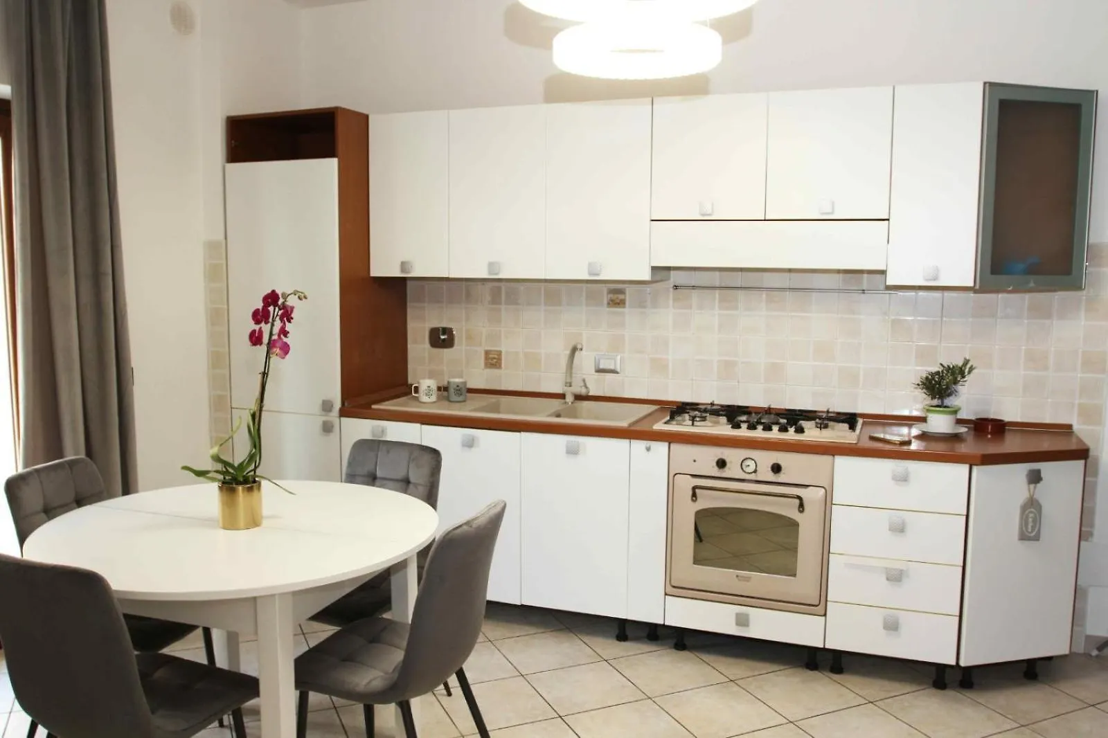 La Perla Del Mare - 9 Minutes From Fco Airport - Free Wifi E Netflix Apartment Fiumicino