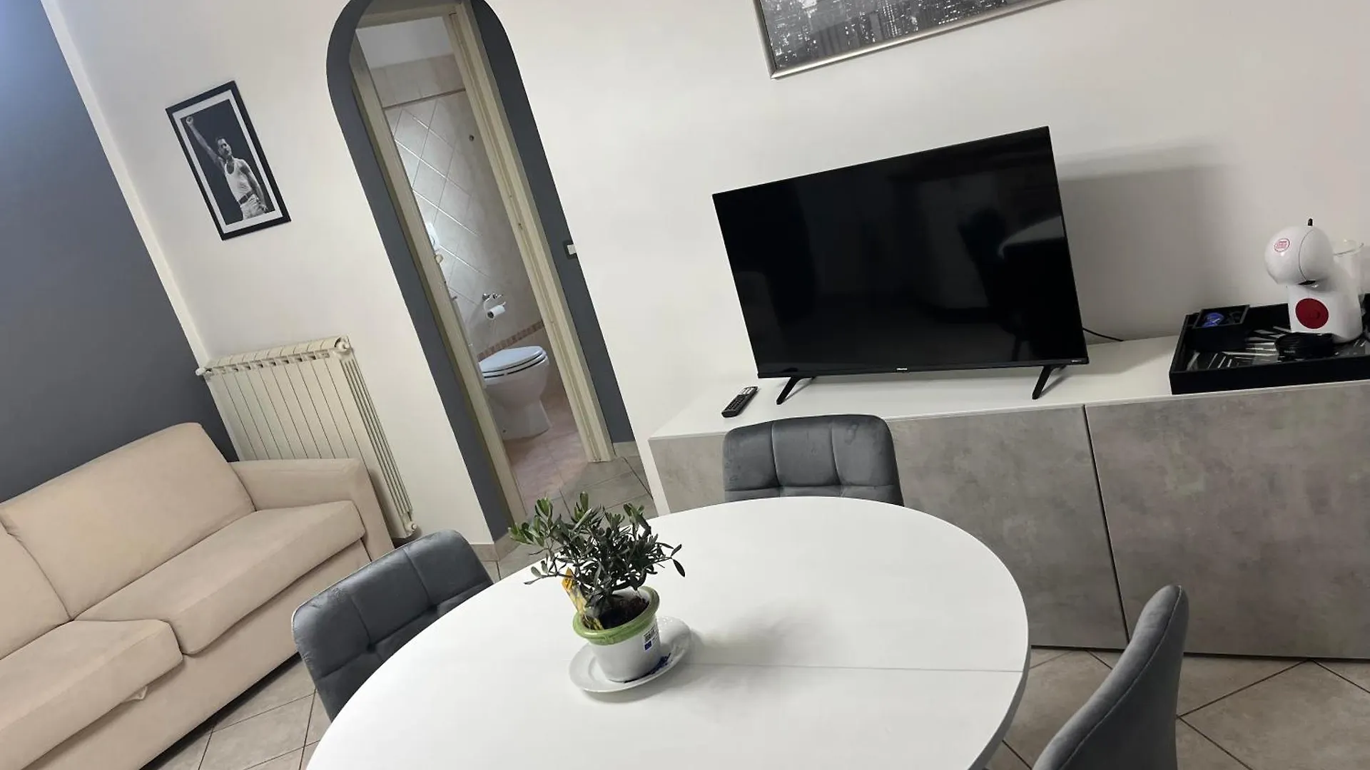 La Perla Del Mare - 9 Minutes From Fco Airport - Free Wifi E Netflix Apartment Fiumicino 0*,